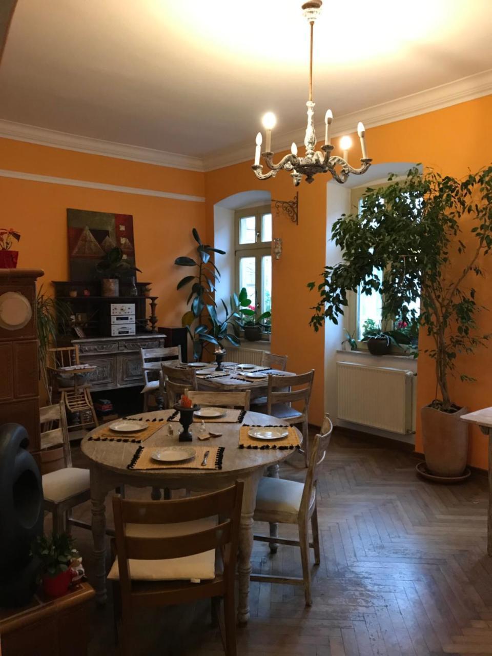 Vivo-Vino Bed & Breakfast Weisenheim am Sand Exterior photo